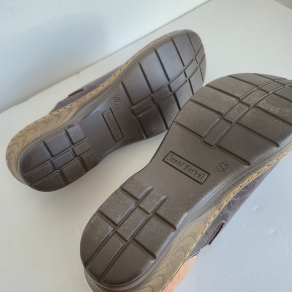 Josef Seibel Dark Brown Men's Slip-On Loafers - Picture 7 of 9